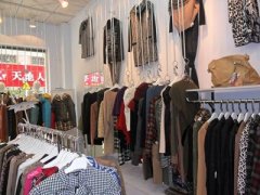 服装客流量分析表格