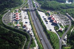 高速公路服务区客流量分析