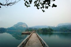 七星岩人流量分析数据