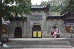 信阳灵山寺景区人流量统计